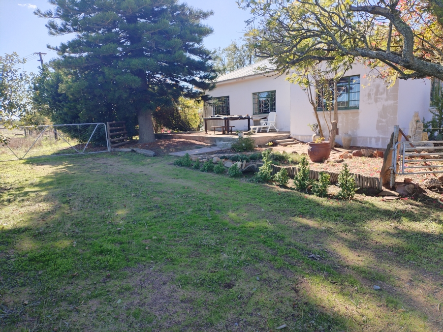 4 Bedroom Property for Sale in Ruststasie Western Cape